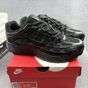 N-k sneakers