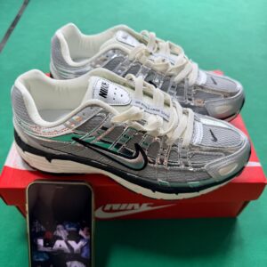 N-k sneakers